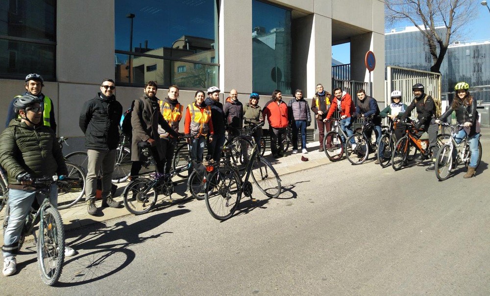 Mejor en bici. Cursos de conducci&oacute;n de bicicleta